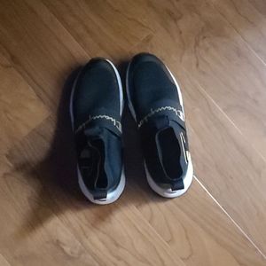 boy's champions rally pro sneakers